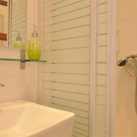 Charming 3 Bedroom Apartment In Lisbon Lejlighed *