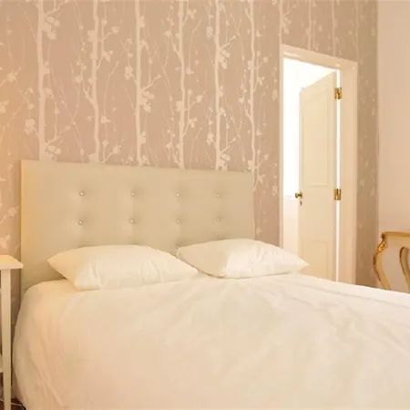 Lejlighed Charming 3 Bedroom Apartment In Lisbon *